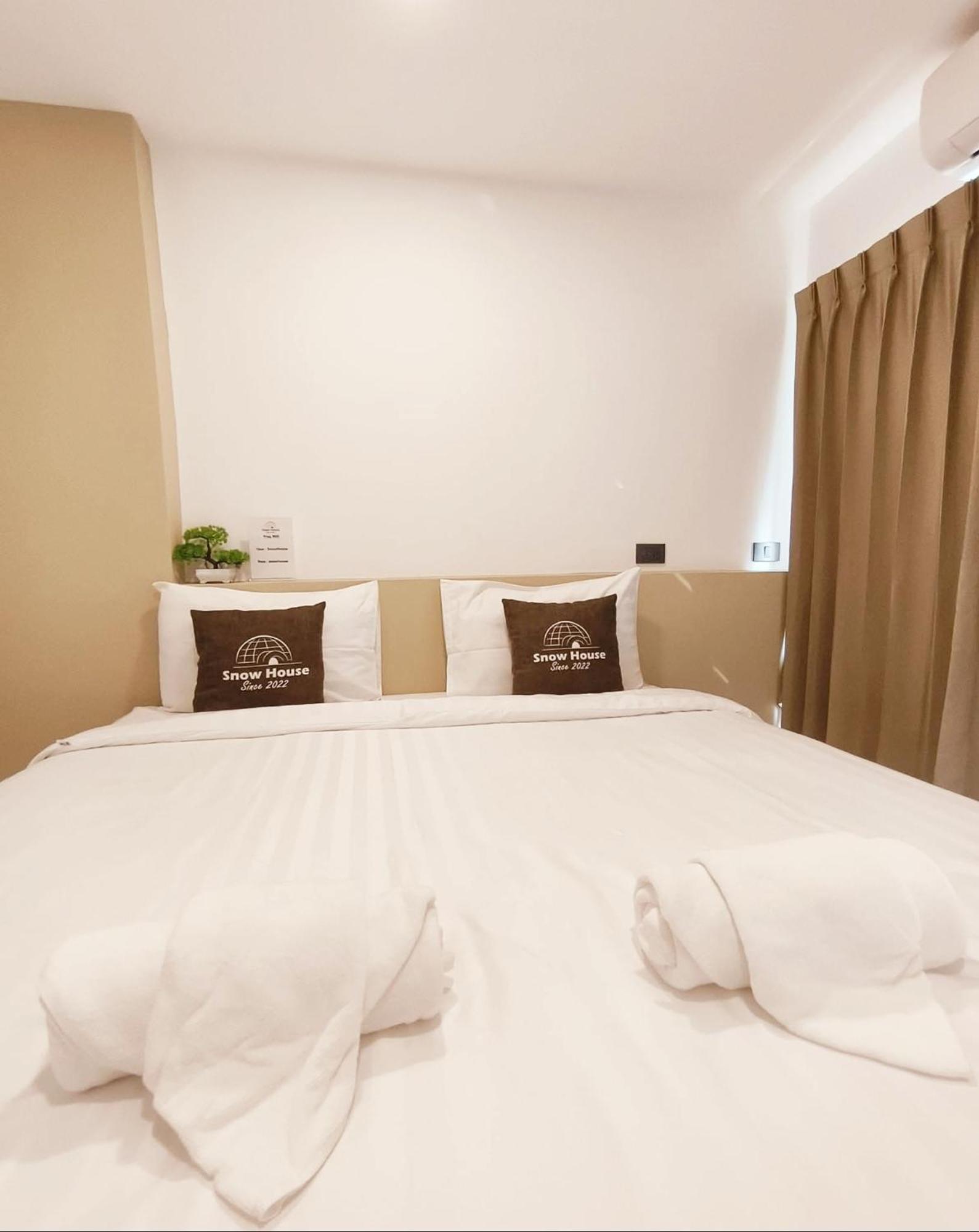 Hotel Snow House Buriram Exterior foto